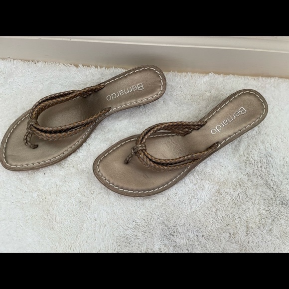 NEW Bernardo Sandals 12 Medium Leather Double Braid BRONZE & PEWTER Chic Luxury - Picture 13 of 15
